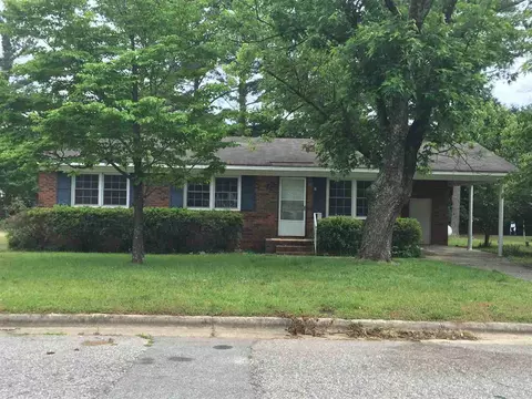 740 Queens Ave, Dunn, NC 28334 photo 1