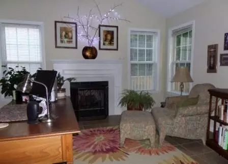 8 Ringwood Ct, Durham, NC 27713 photo 5