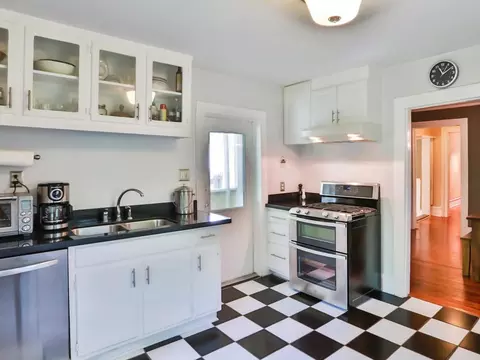 122 E Seeman St, Durham, NC 27701 photo 9