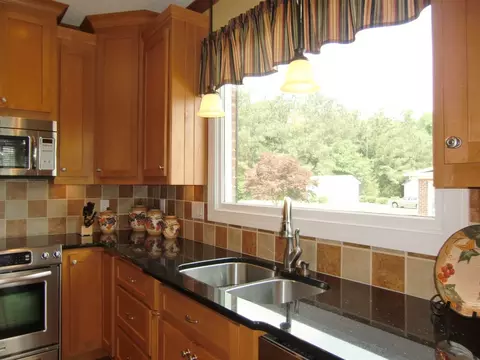 87 Knottingham Ct, Dunn, NC 28334 photo 9