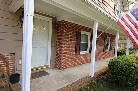 213 Maple Cir, Smithfield, NC 27577 photo 4