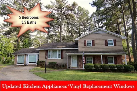 213 Maple Cir, Smithfield, NC 27577 photo 1