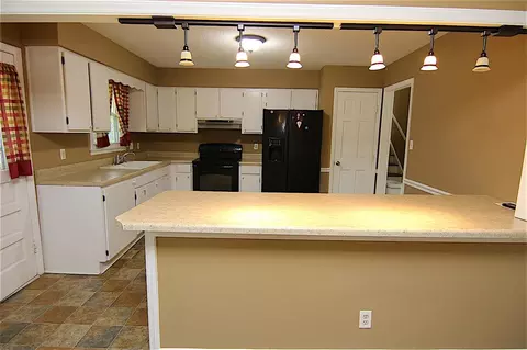 213 Maple Cir, Smithfield, NC 27577 photo 6