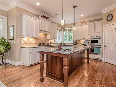 305 Devonhall Ln, Cary, NC 27518 photo 11