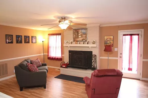 830 Loop Rd, Clayton, NC 27527 photo 2