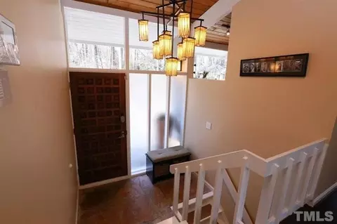 15 Winthrop Ct, Durham, NC 27707 photo 2