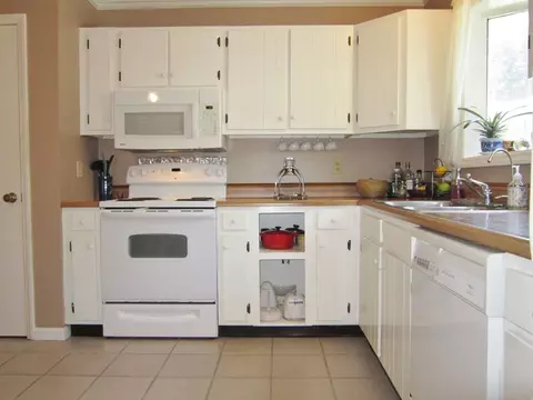 26 Willow Bridge Dr, Durham, NC 27707 photo 6