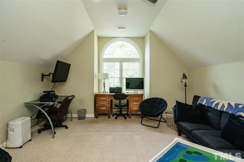 114 Kingussie Ct, Cary, NC 27511 photo 19