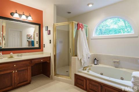 114 Kingussie Ct, Cary, NC 27511 photo 15