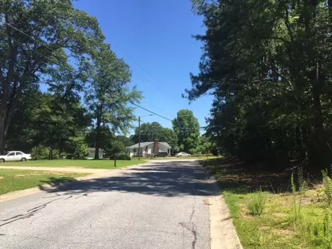 1301 Pineview Dr, Garner, NC 27529 photo 3