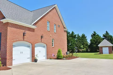 5820 Farmstead Rd, Bailey, NC 27807 photo 6