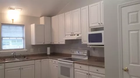 127 W Cornwallis Rd, Durham, NC 27707 photo 2