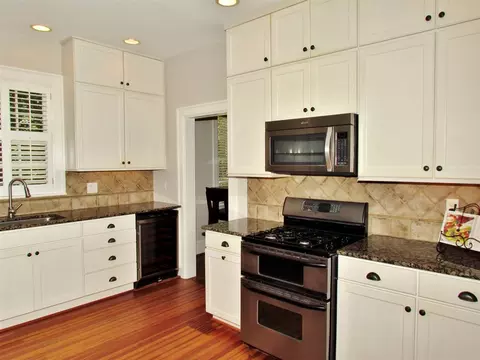 513 Dixie Trl, Raleigh, NC 27607 photo 8