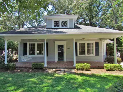 513 Dixie Trl, Raleigh, NC 27607 photo 1