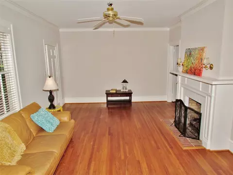 513 Dixie Trl, Raleigh, NC 27607 photo 4