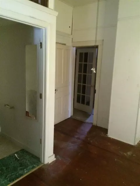 205 E F St, Erwin, NC 28339 photo 3