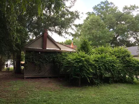 205 E F St, Erwin, NC 28339 photo 2