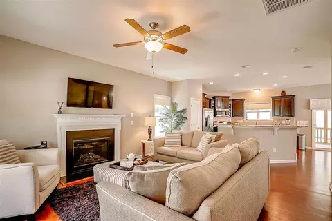 24 Piccadilly Ct, Durham, NC 27713 photo 2