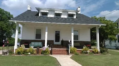 203 S 17th St, Erwin, NC 28339 photo 1