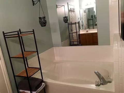 105 Bedbrook Ct, Cary, NC 27519 photo 19