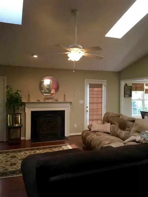 105 Bedbrook Ct, Cary, NC 27519 photo 7