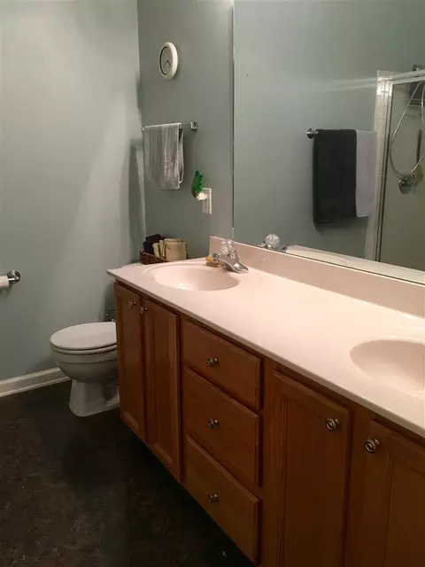 105 Bedbrook Ct, Cary, NC 27519 photo 17