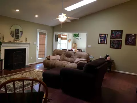 105 Bedbrook Ct, Cary, NC 27519 photo 5