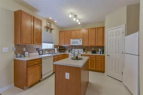 8337 Bratt Ave, Wake Forest, NC 27587 photo 2