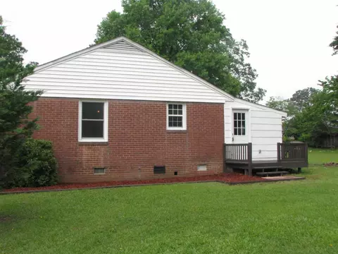 805 Maple Ave, Dunn, NC 28334 photo 3