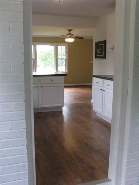805 Maple Ave, Dunn, NC 28334 photo 8