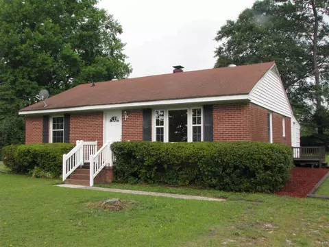 805 Maple Ave, Dunn, NC 28334 photo 2