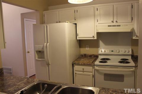 110 Assembly Ct, Cary, NC 27513 photo 6