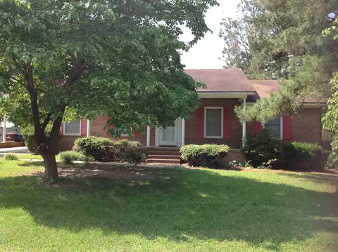 104 Murchison Dr, Dunn, NC 28334 photo 4