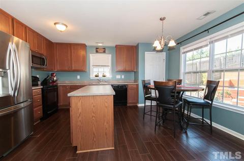 1402 Infinity Ln, Raleigh, NC 27610 photo 6