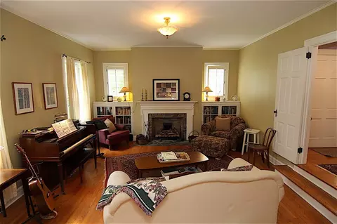 207 N Second St, Smithfield, NC 27577 photo 4
