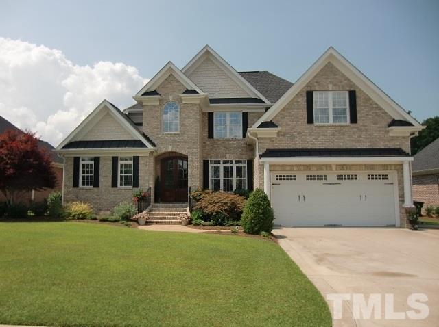 107 Colonade Ct, Benson, NC 27504 photo 1