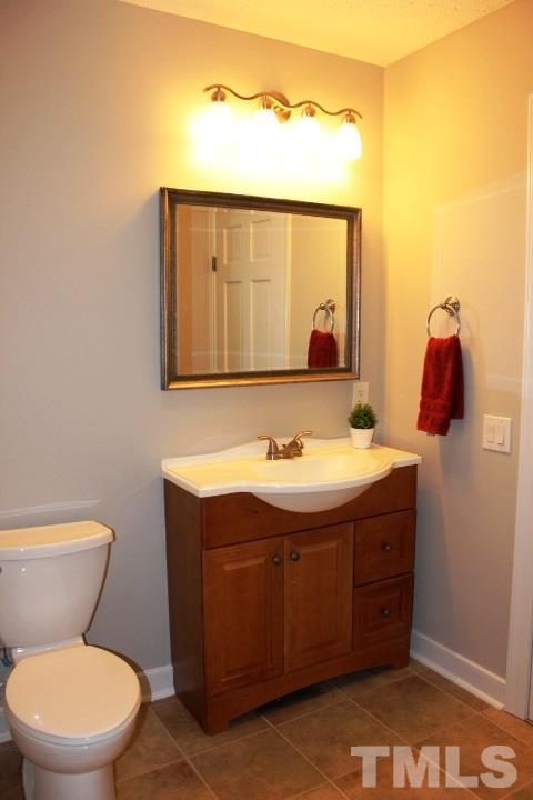 105 E Charing Cross, Cary, NC 27513 photo 18