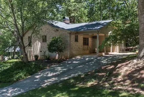 3313 Boulder Ct, Raleigh, NC 27607 photo 2
