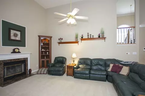 212 Stablegate Dr, Cary, NC 27513 photo 3