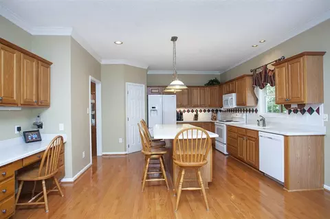 212 Stablegate Dr, Cary, NC 27513 photo 9