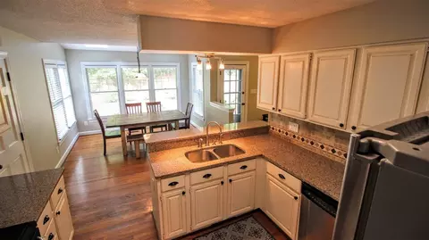 1208 Eastham Dr, Apex, NC 27502 photo 3