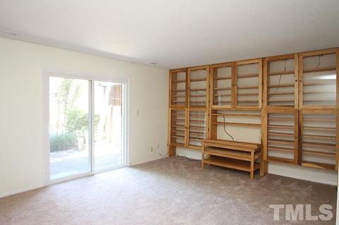 5801 Nottoway Ct #E, Raleigh, NC 27609 photo 10
