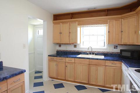 5801 Nottoway Ct #E, Raleigh, NC 27609 photo 5