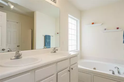 953 Spring Meadow Dr, Durham, NC 27713 photo 15