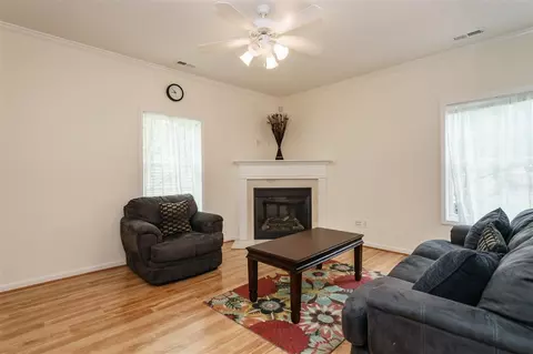 953 Spring Meadow Dr, Durham, NC 27713 photo 2