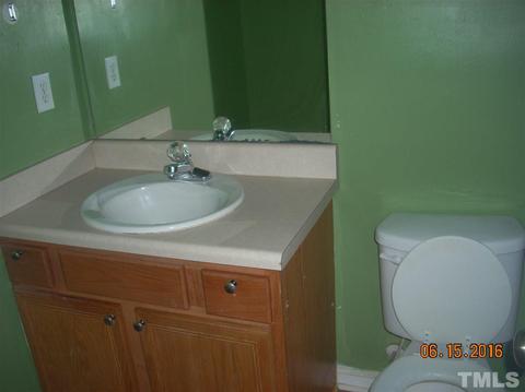 113 Stephenson Dr, Smithfield, NC 27577 photo 5