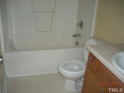 113 Stephenson Dr, Smithfield, NC 27577 photo 6