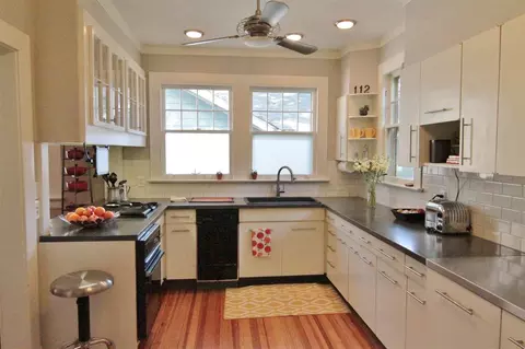 112 W Trinity Ave, Durham, NC 27701 photo 10