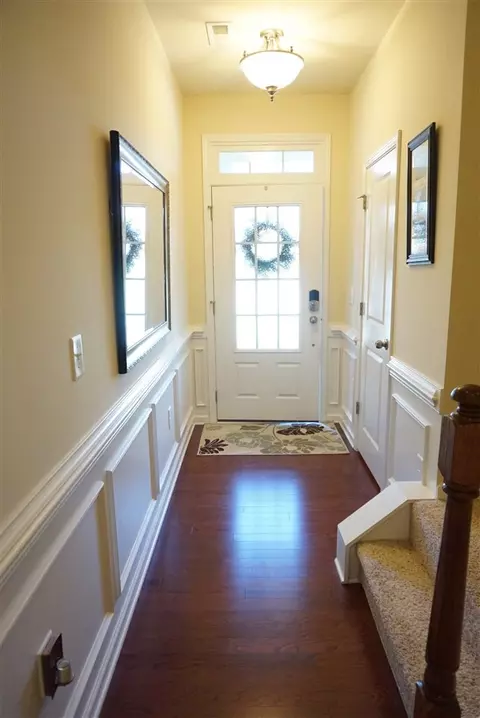 519 Panorama View Loop, Cary, NC 27519 photo 2
