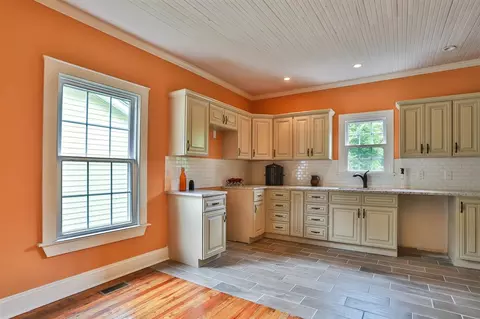 1109 Calvin St, Durham, NC 27703 photo 8